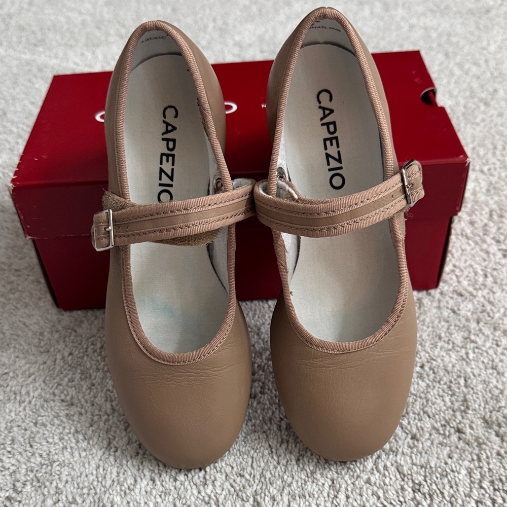 Capezio Beige Mary Jane Tap Shoes size 1